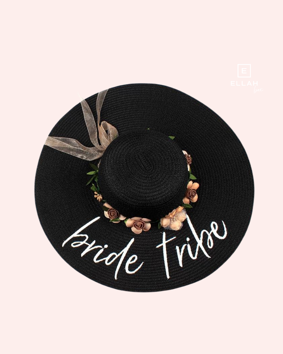 Pamela Bride Tribe negra con Corona de Flores