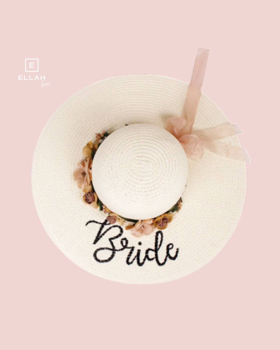 Pamela Bride beige con Corona de Flores